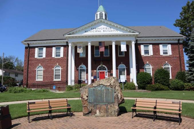 DMV Lot and Municipal Buildings in Springfield Receive LED Lighting Upgrades
