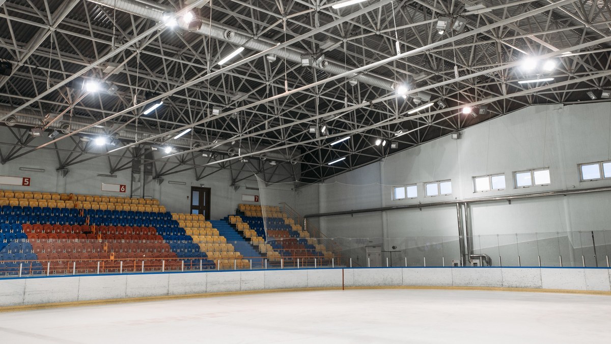 Springfield Kids Can Sign Up for Tuesday Ice Skating Lessons