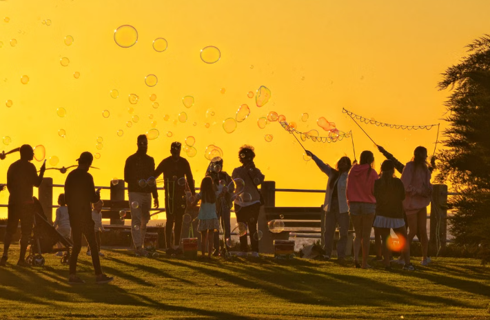 Kenilworth Weekly Roundup: Community Giving, 12U All-Stars, Bubbles & Baskets, and More