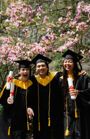 Scotch Plains Students Make Dean's List at Tufts University, Brace Graduates