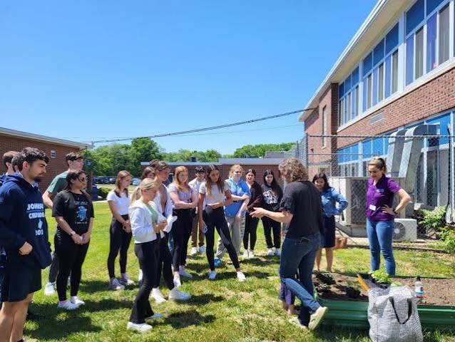 ALJ Principal Welcomes Class of 2030; Alerts Families to Important Upcoming Dates