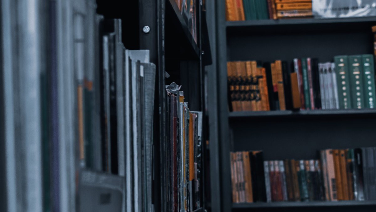 Rahway Library Friends Host Scavenger Hunt at the Library Oct. 24